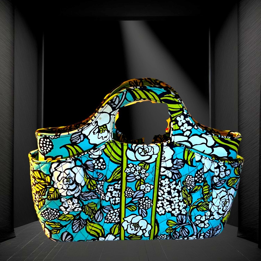 Vera Bradley Abby tote, discontinued Island Bloom pattern
